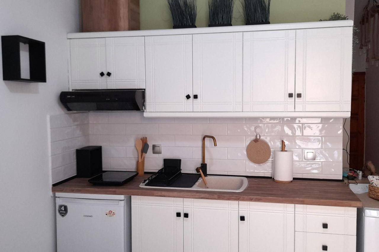 Apartamento Bellestia Orfánion Exterior foto